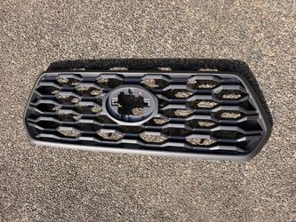 Toyota tacoma grille insert only, brand new FREE