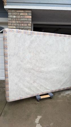 Queen Size Mattress base