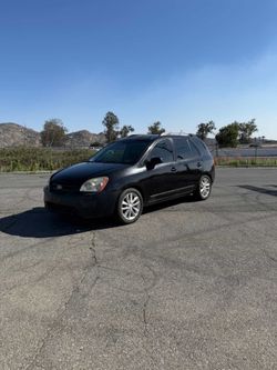 2009 Kia Rondo