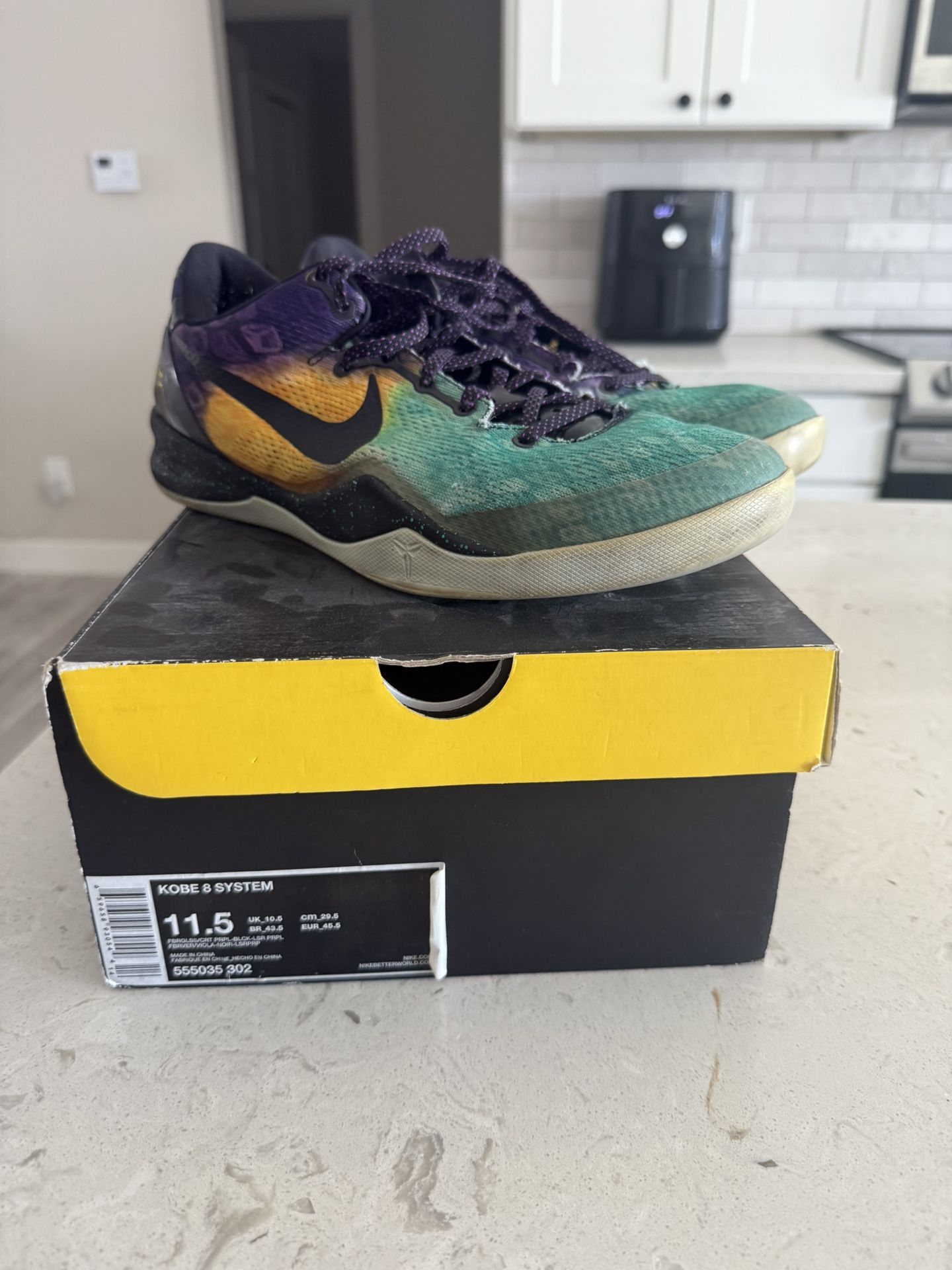 Kobe 8 easter size 11.5