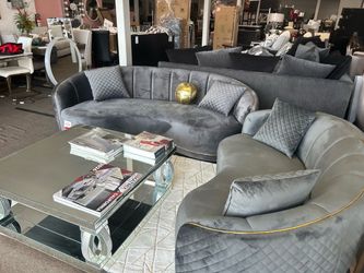 🚨Exclusive Gray Velvet Curved Sectional Sofa with Gold Trim