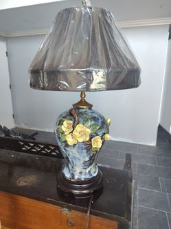 ceramic floral vintage table lamp heavy