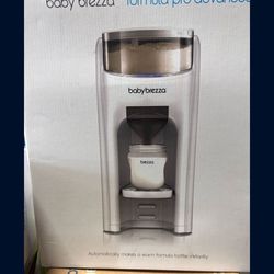 Baby Brezza Formula Dispenser 