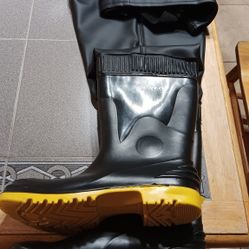 3X  Brand New Waders SteelToe Hunter  Size 13