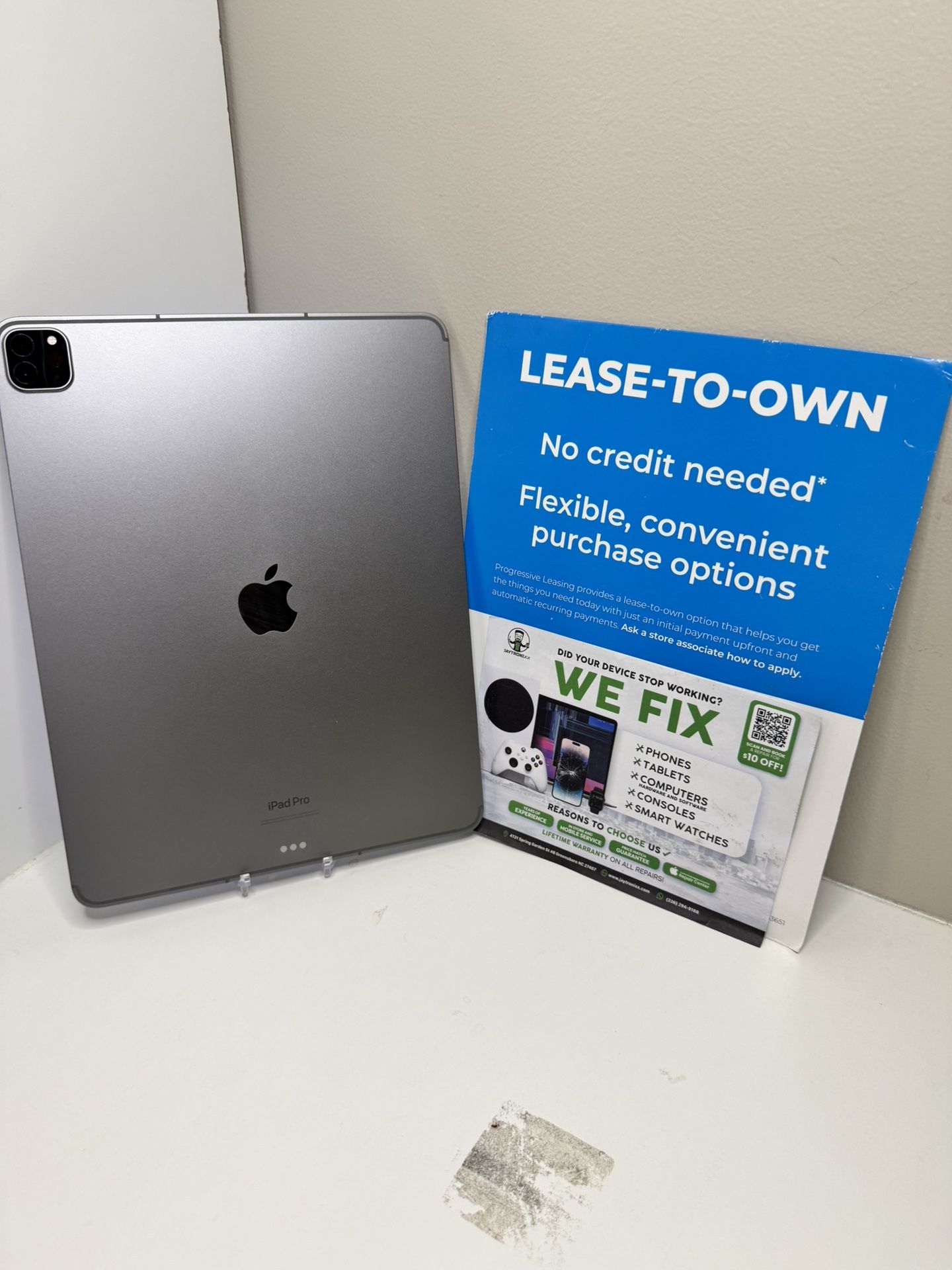 iPad Pro 12.9" 6th Gen Wi-Fi+Cellular Unlocked 256GB $50 DOWN NO CREDIT NEEDED #4708