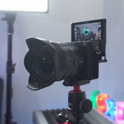 Like new Sony A6600