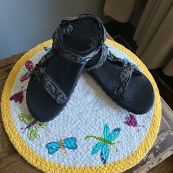 Teva hurricane kids