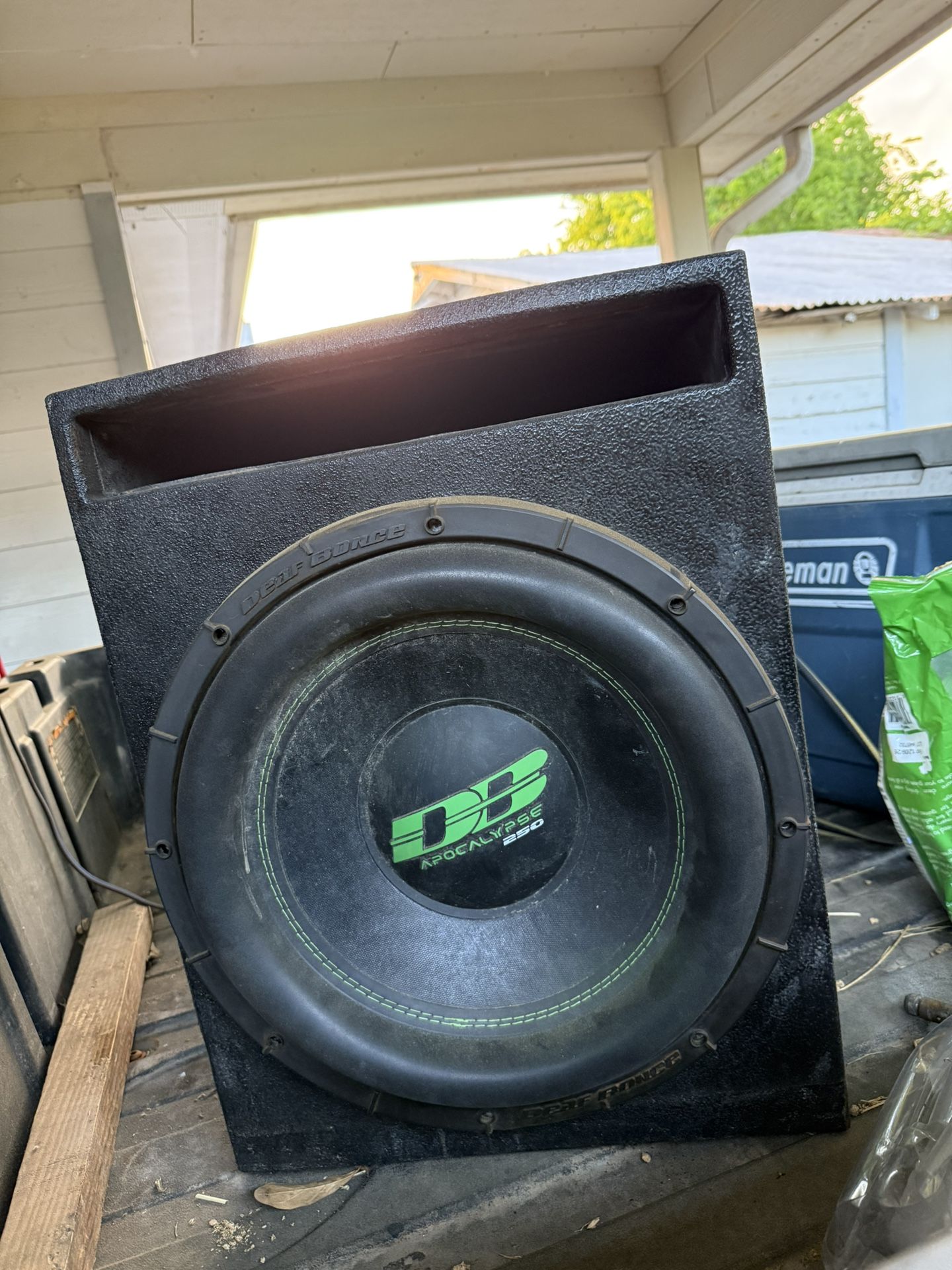 15in Deaf Bounce With Amp