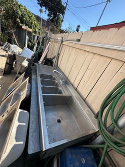 Comercial kitchen sink