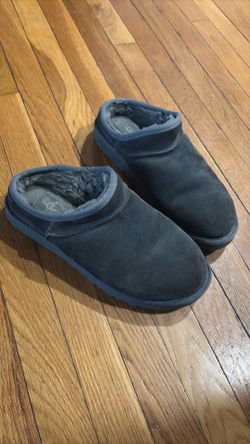 UGG CLASSIC SLIPPER