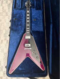 Schecter V-1 Custom Guitar