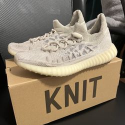 Yeezy 350V2 CMPCT Size 8.5 (Authentic)