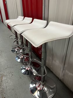 Set of 4 White Adjustable Bar Stools
