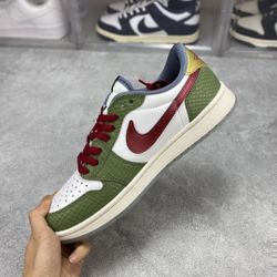 Jordan 1 Low Travis Scott Revers Moha