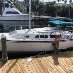 1988 Catalina 25 sailboat