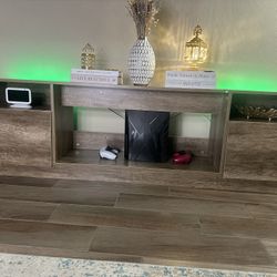 TV Stand 