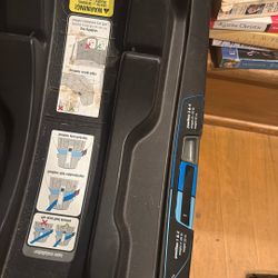 Chicco KeyFit Infant Car Seat Base – Fits KeyFit 30/35 – Good Condition