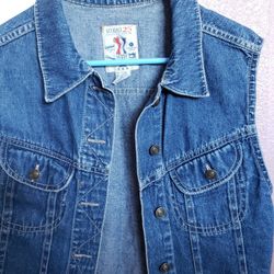 Jeans Jacket Size Large 