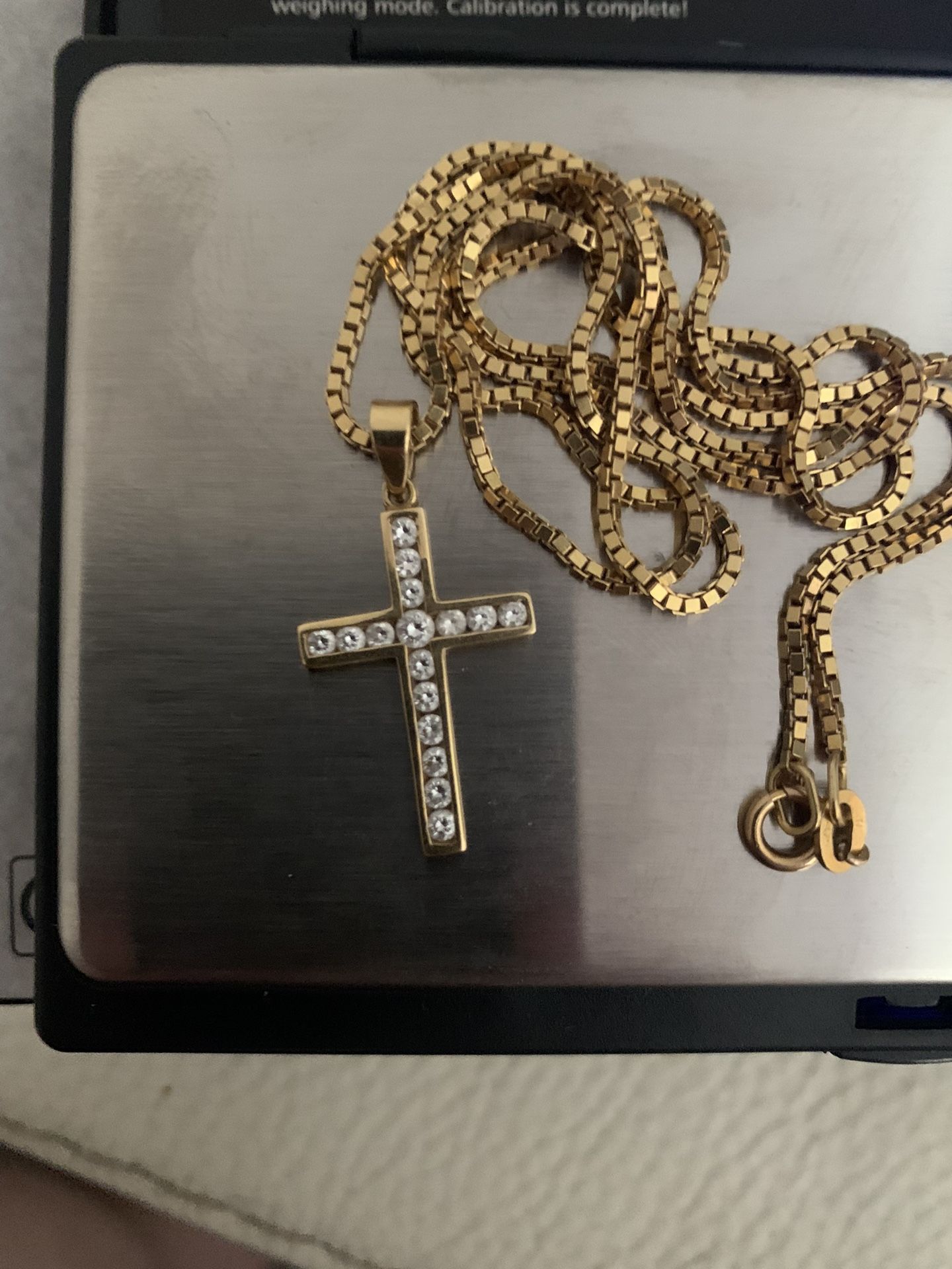 Cross Necklace Gold 18k With 16 Small  Diamonds