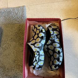 Girls Shoes Size 8 (3 Pair 1 New)