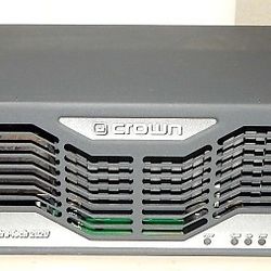 CROWN  -  ULTRA TECH  2020A  POWER  AMPLIFIER 
