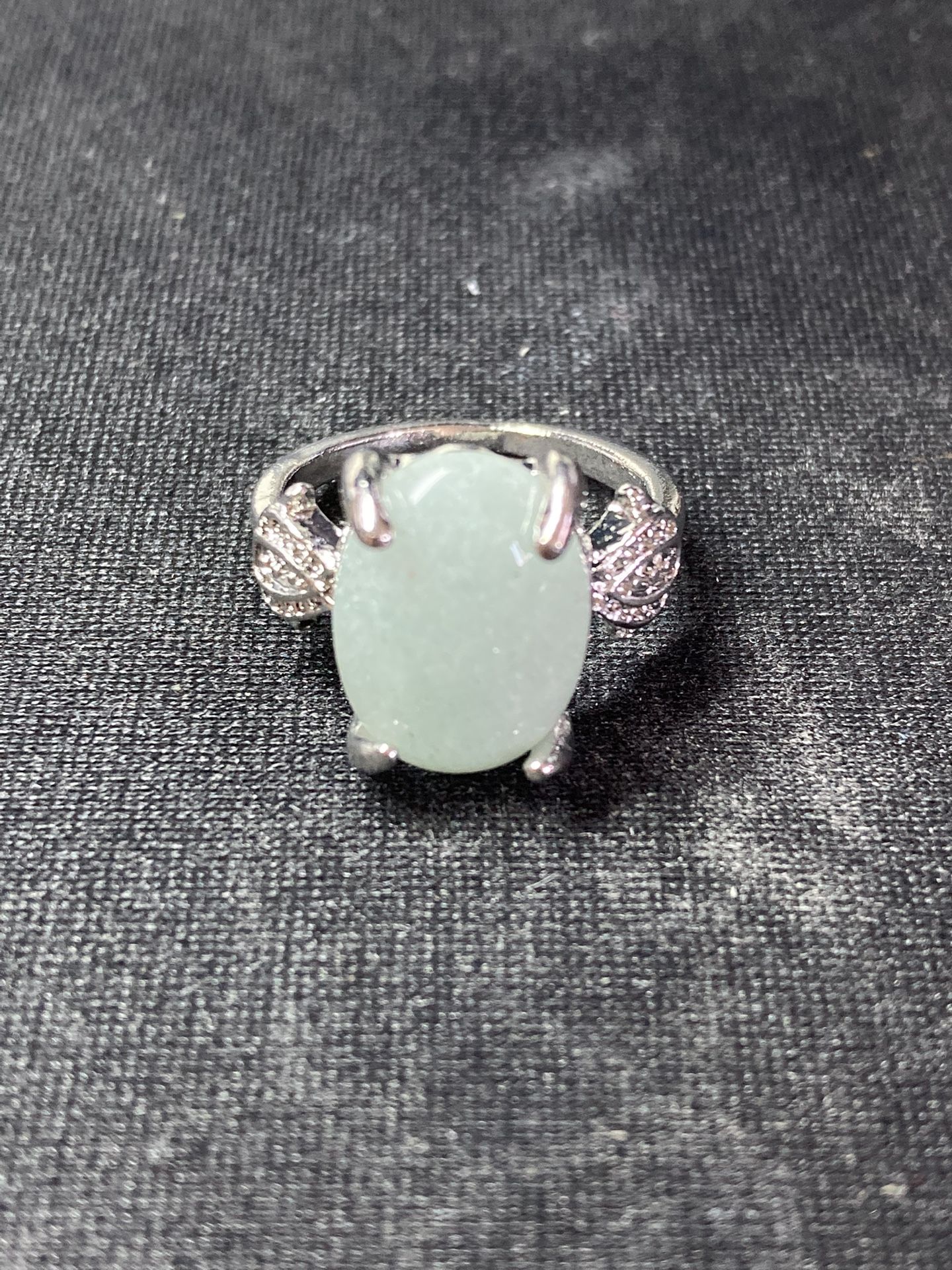 001-2 Myanmar Burma Jadeite Oval Jade Ring Size 9.25