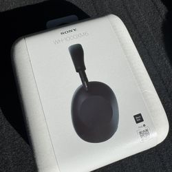 New SONY. WH-1000XM6 Noise Cancelling Headphones 