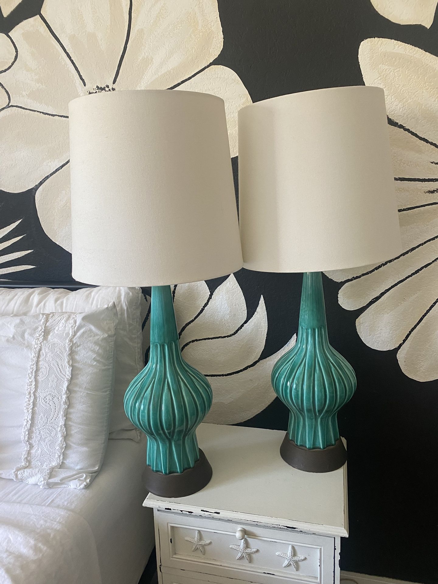 Antique Ceramic Glazed Lamps