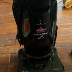 Bissell 12 Amp Vacuum #7 Bags And Belts 