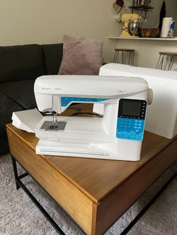Husqvarna Viking Opal 650 Sewing Machine
