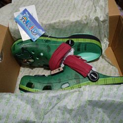 Zoro Crocs 9M