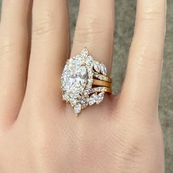 8.26Ctw VVS2/F 14KT IGI Certified Lab Diamond Custom Oval Bridal Ring Set