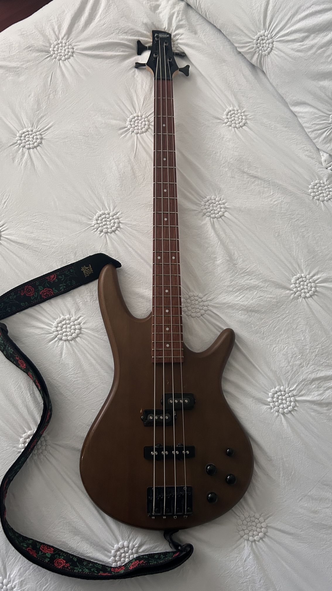 Ibanez GSR200B Walnut Electric 4-String Bass Guitar