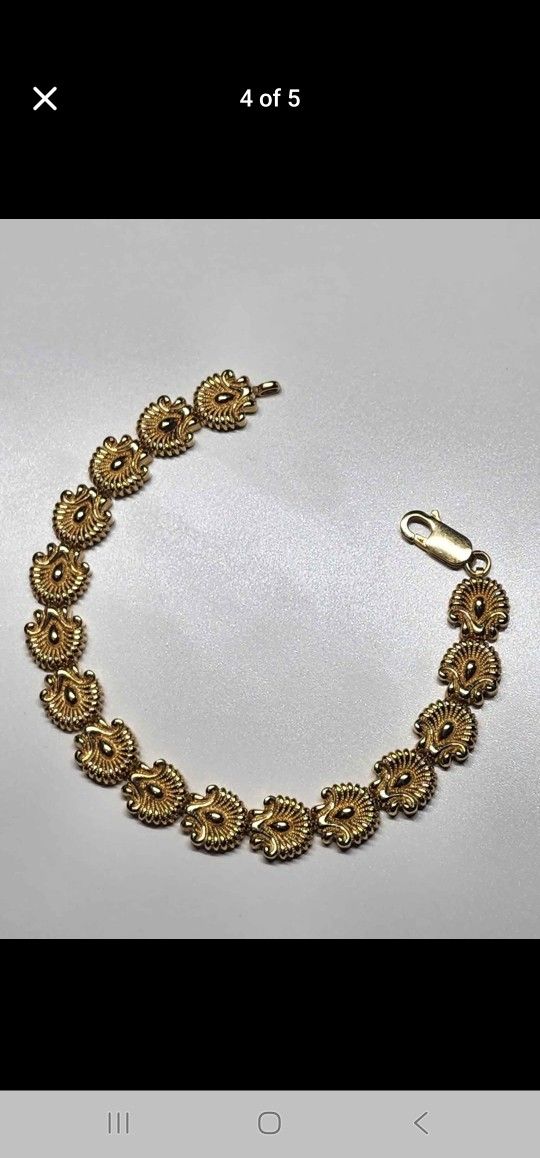 14k Heavy. Solid Gol Bracelet. 21.4 Grams