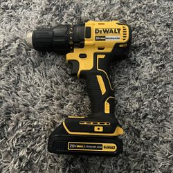 DEWALT 20V Drill With 1 Battery & Charger