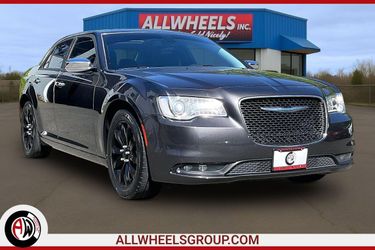 2018 Chrysler 300