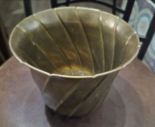 Vintage 6" All Brass Flower Planter Cache Pot Tub Swirl