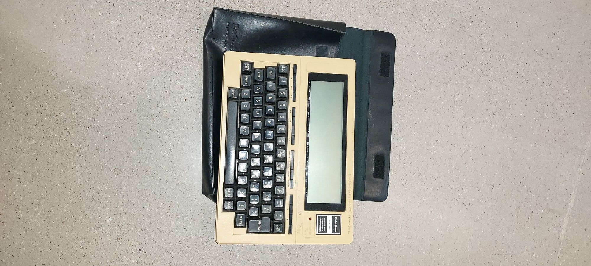 Radio Shack TRS-80 Model 100 Portable Computer