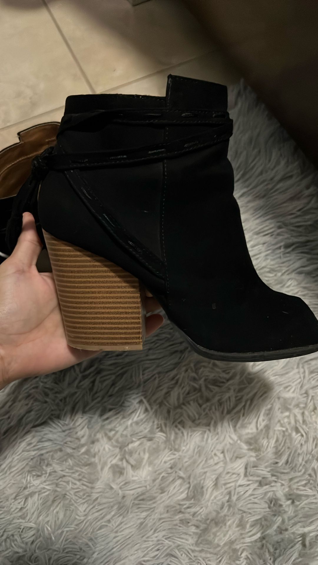 Cute 8.5 Boots Opentoe