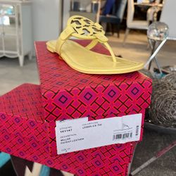 Brand New Tory Burch  Miller Size 7