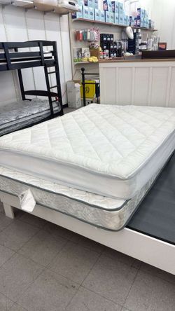 queen mattress - last one to go