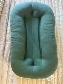 Snuggle Me Organic Infant Lounger + Free Cover – Like New – $45