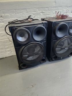 2 Sony Speaker 🔊 Selling Both For  200 