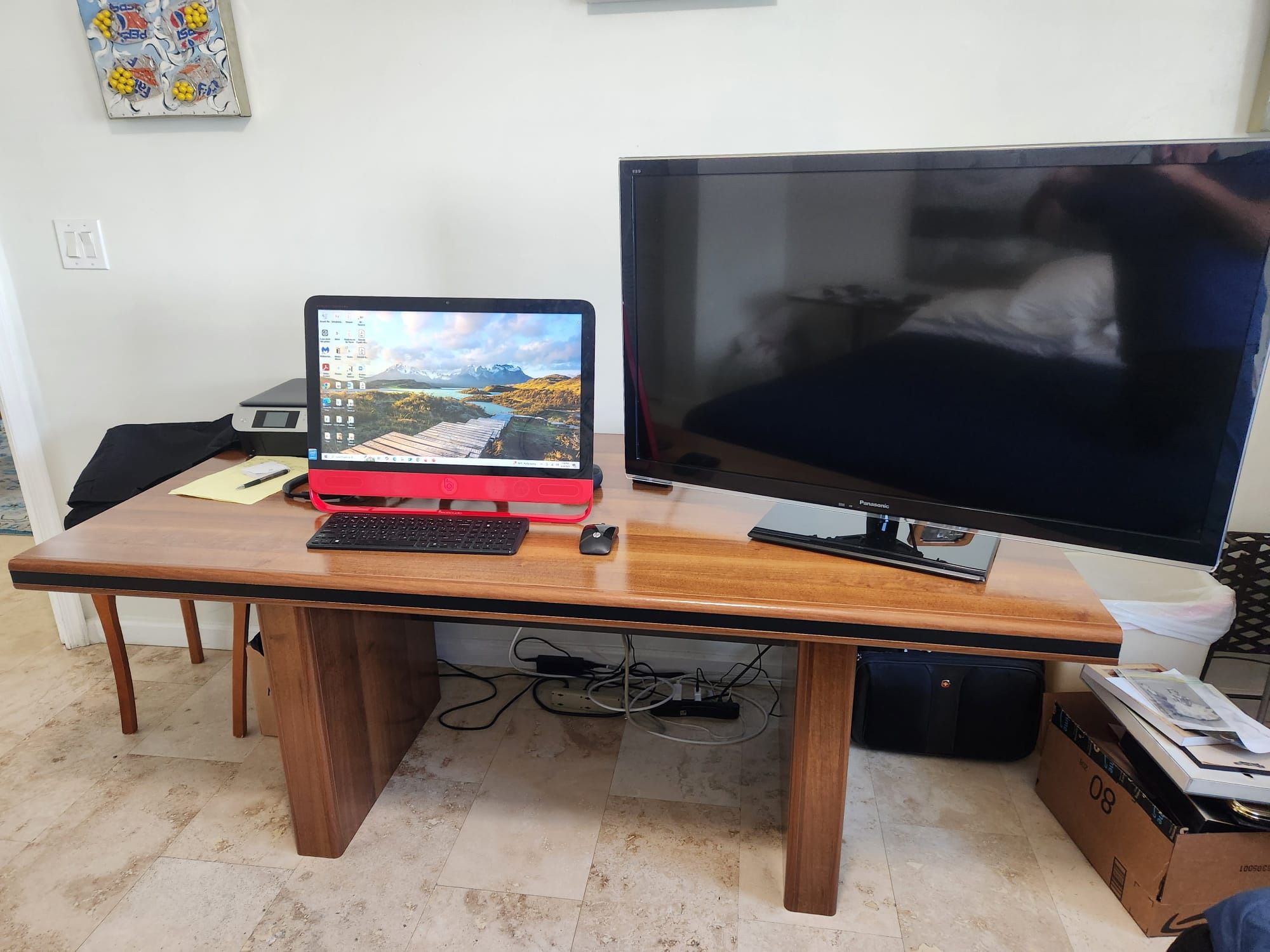 Desk / Dinning Table