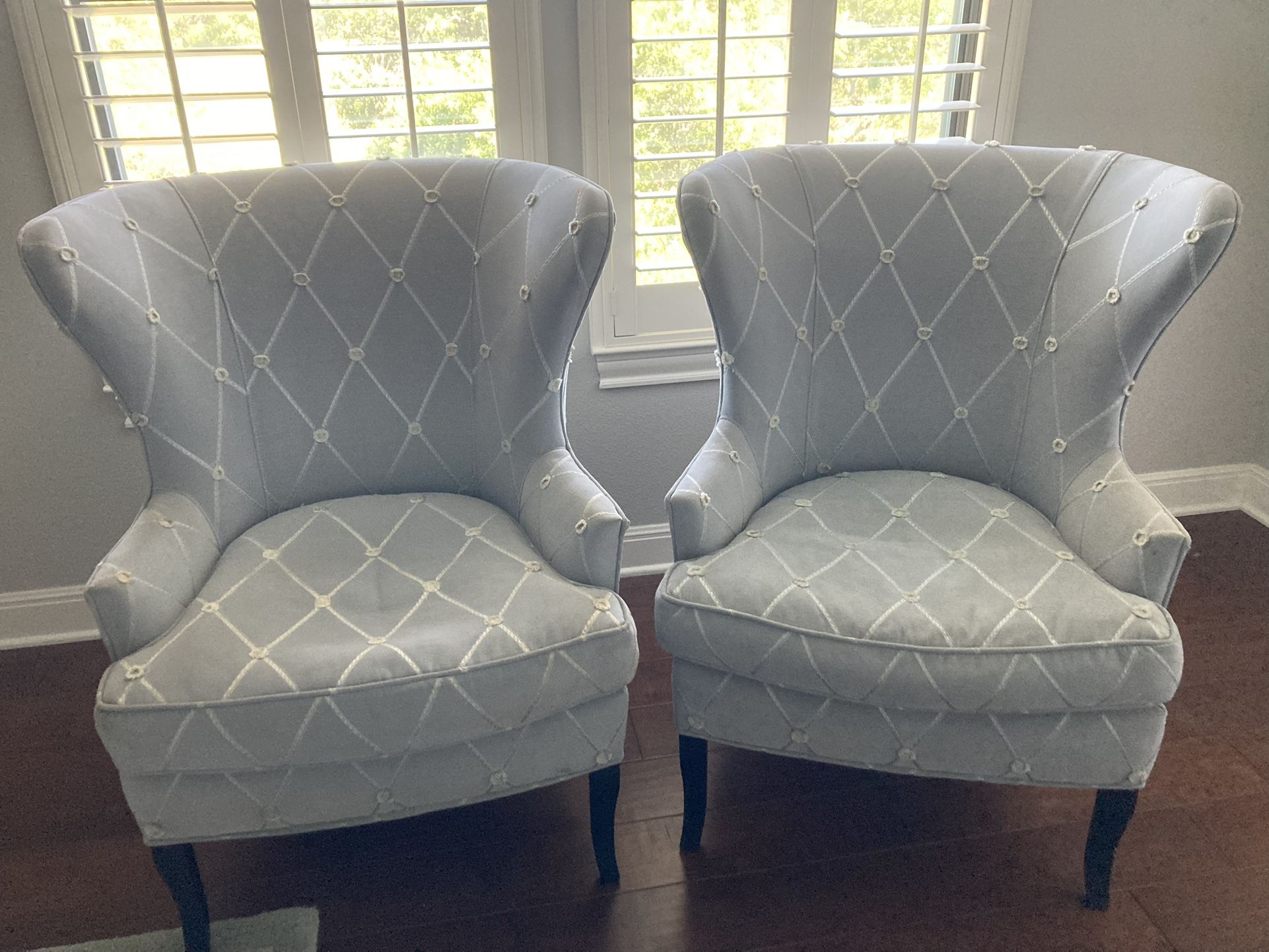 Accent Chairs