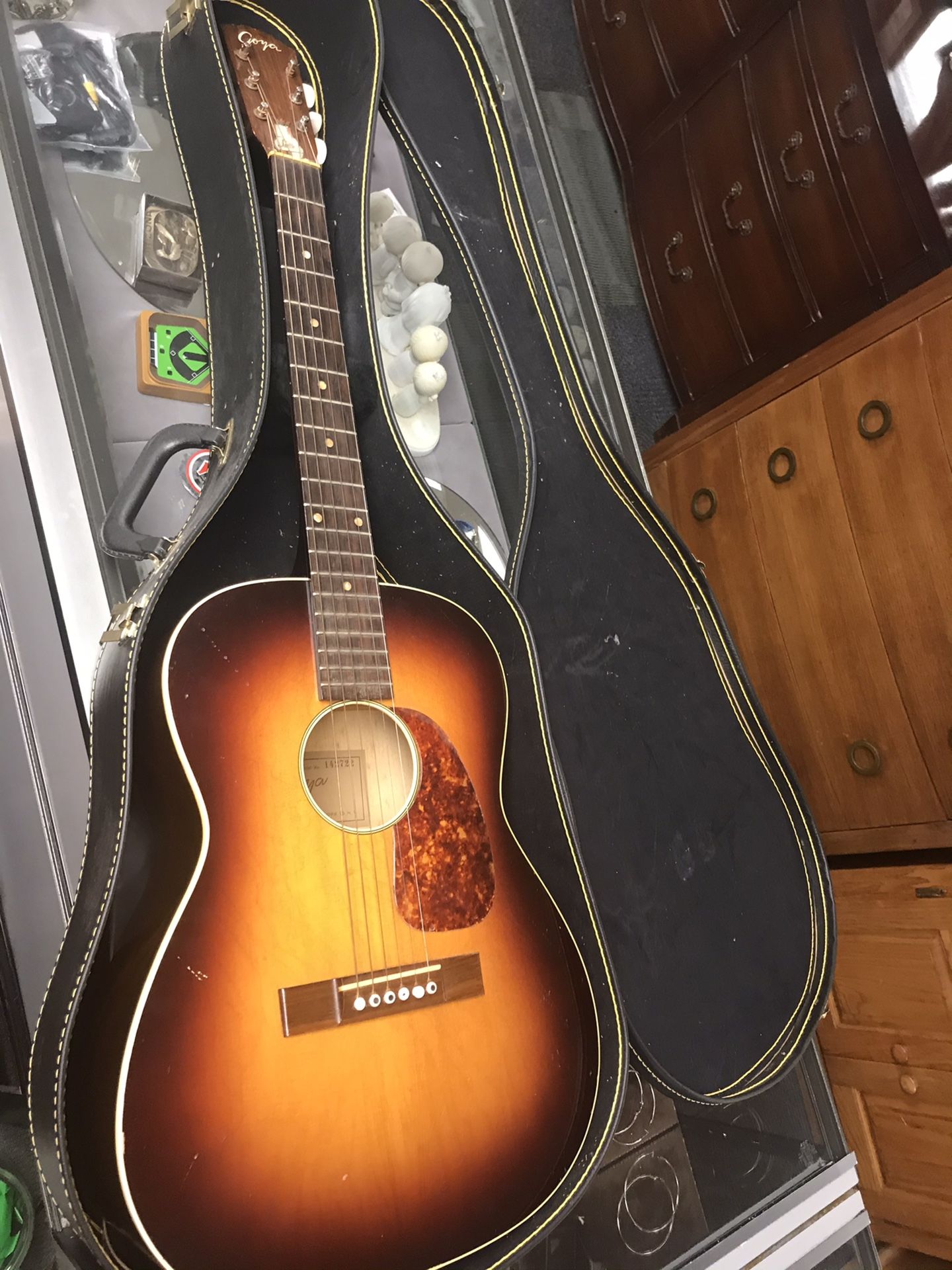 Goya M-22 Vintage Acoustic Guitar