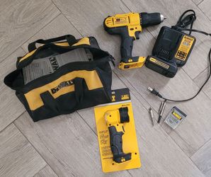 DeWalt 1/2 Cordless Drill Driver DCD771- 20V Battery Charger Bag Flashlight Bits