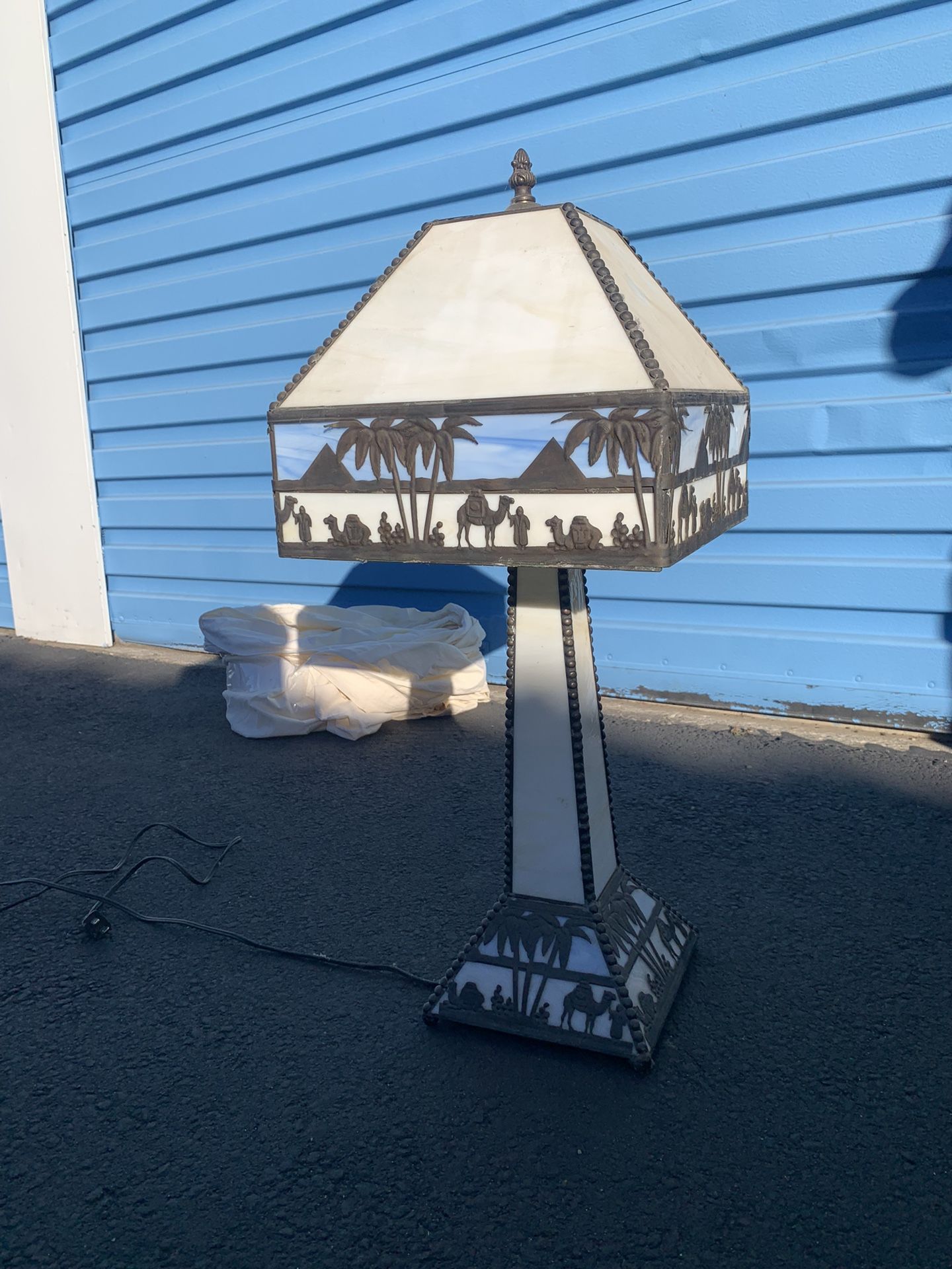 Decorative Antique 1900s Stained Glass Table Lamp