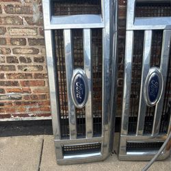 2008 to 2014 Ford Econoline E150 E250 Front Upper Chrome Grill Grille used