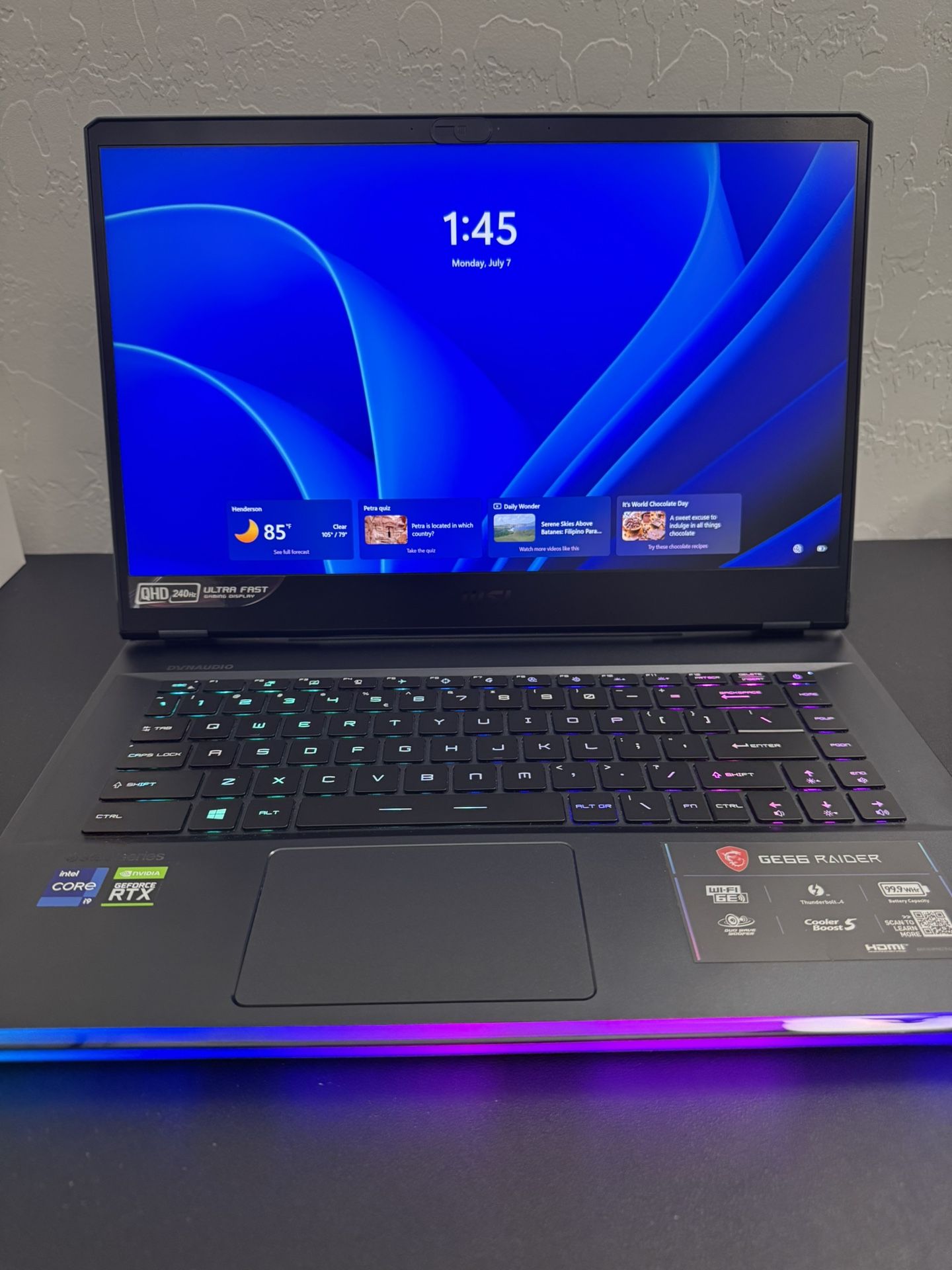 MSI GE66 Raider Gaming Laptop RTX 3080 / i9 / 64GB